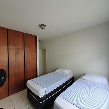 Hostel Umuarama Uberlândia Exterior foto